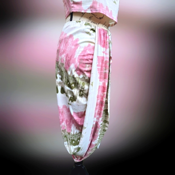 Venus 2-piece crop top and high waist skirt - Picture 4 of 8